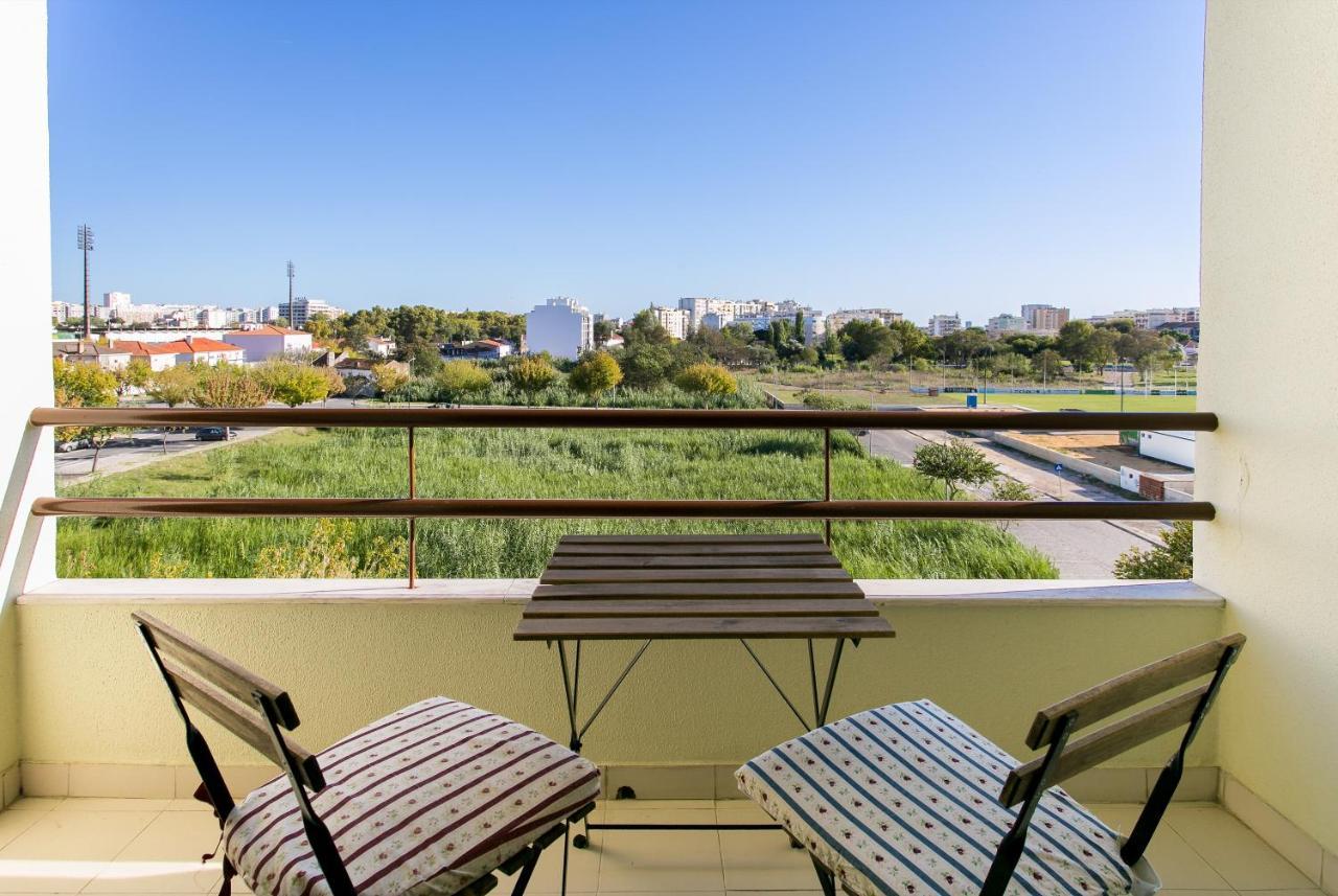 Apartamento Central Setubal Sossegado E Com Luz Exteriör bild