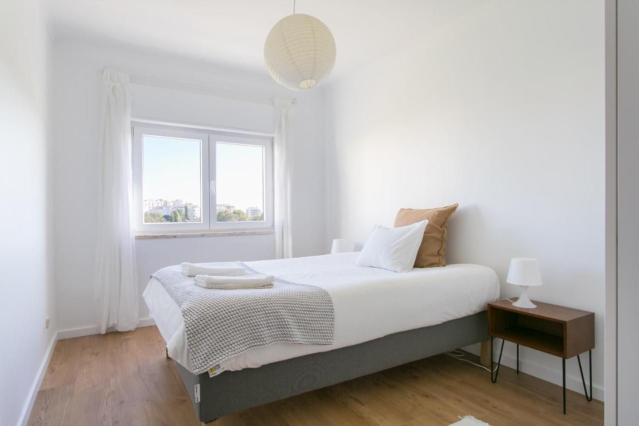 Apartamento Central Setubal Sossegado E Com Luz Exteriör bild