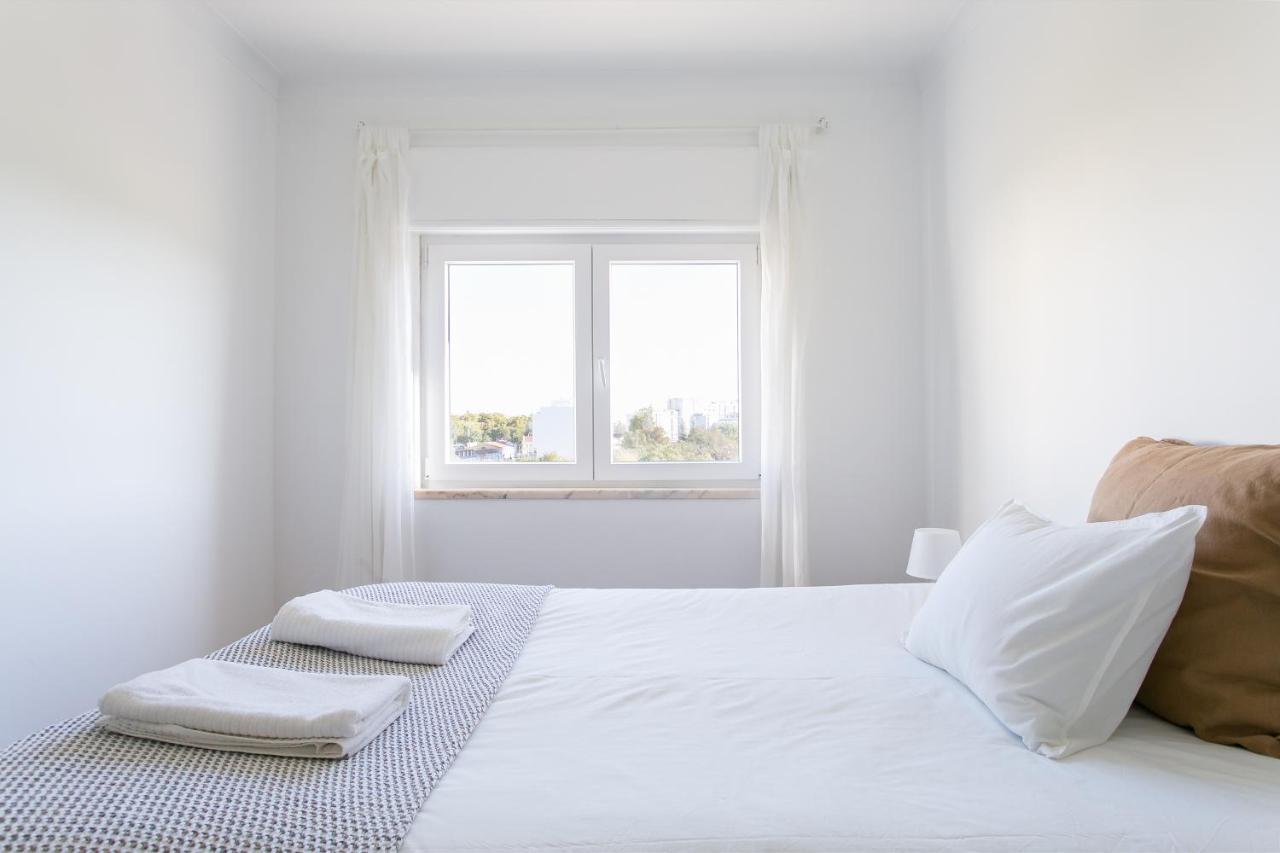 Apartamento Central Setubal Sossegado E Com Luz Exteriör bild